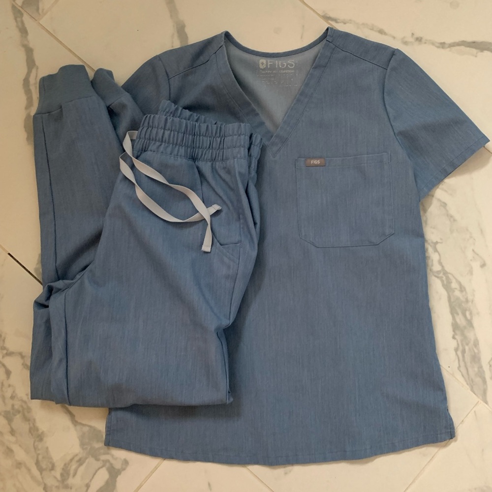 Figs 2 piece set in denim.